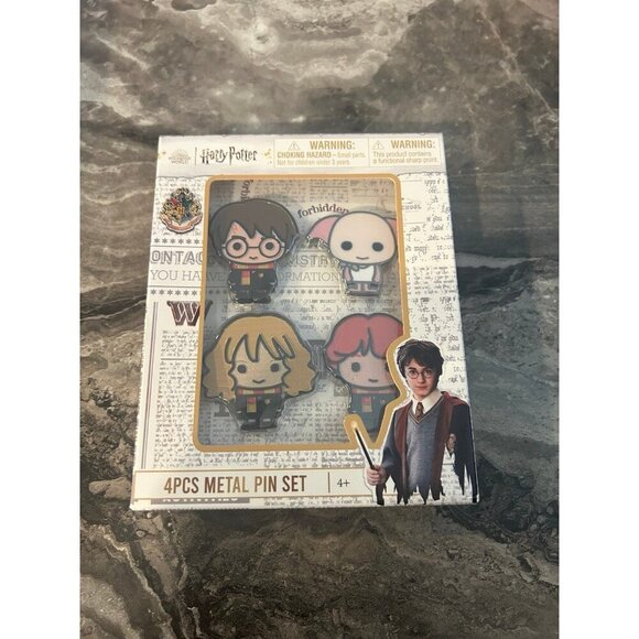 Néw sealed Harry Potter pin‎ set metal - Picture 1 of 2